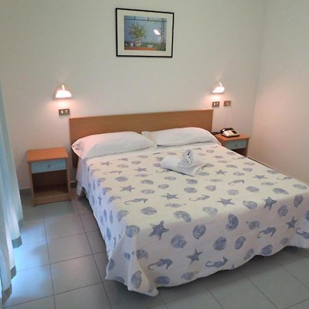Hotel Gemini Rimini Buitenkant foto