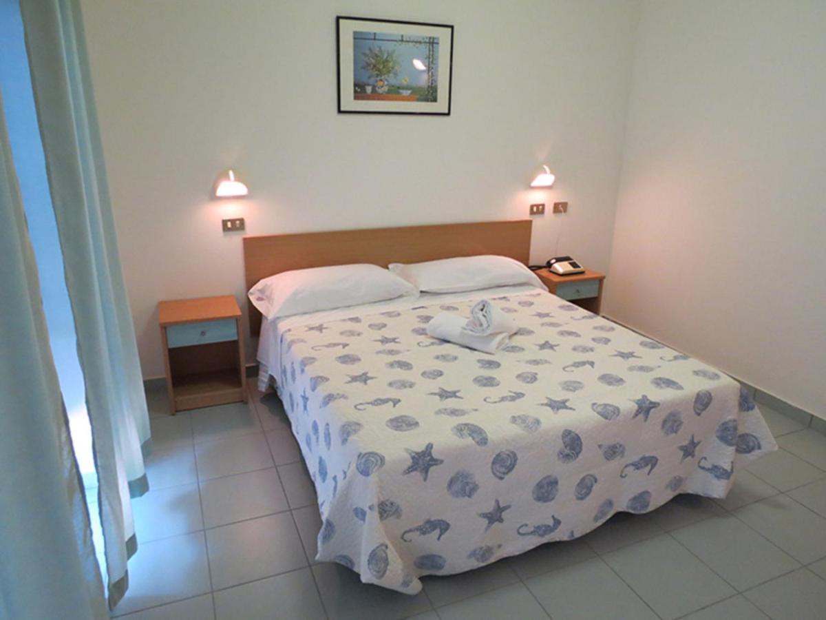 Hotel Gemini Rimini Buitenkant foto