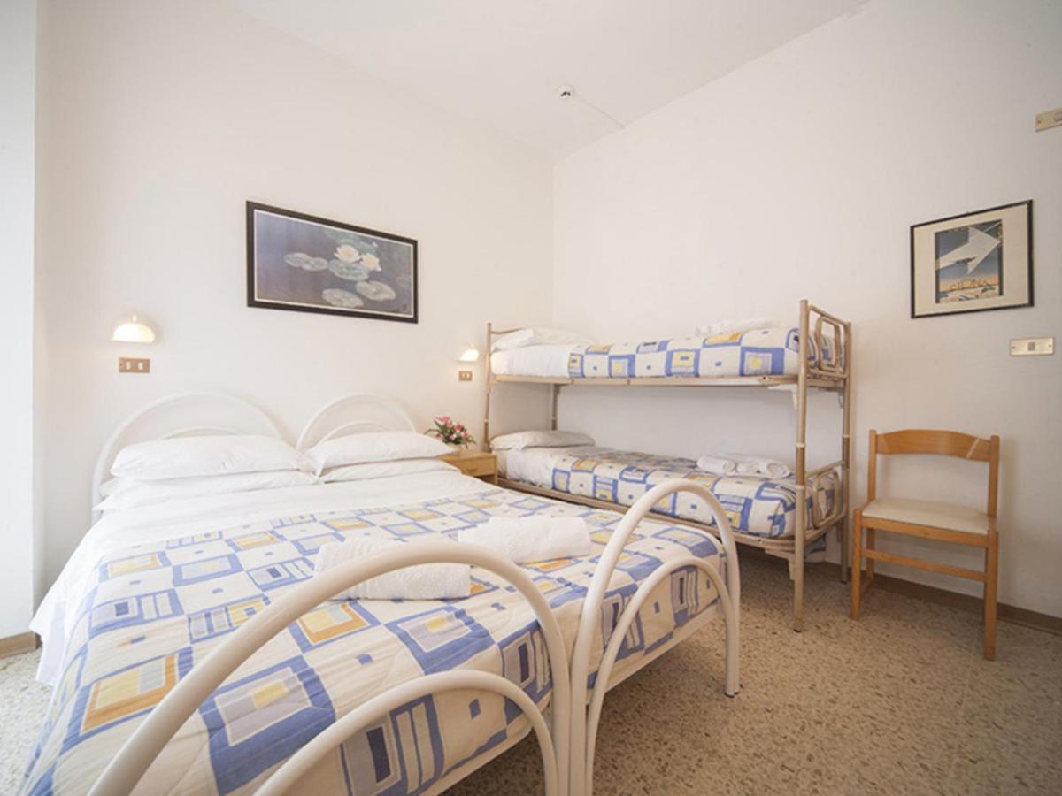 Hotel Gemini Rimini Buitenkant foto