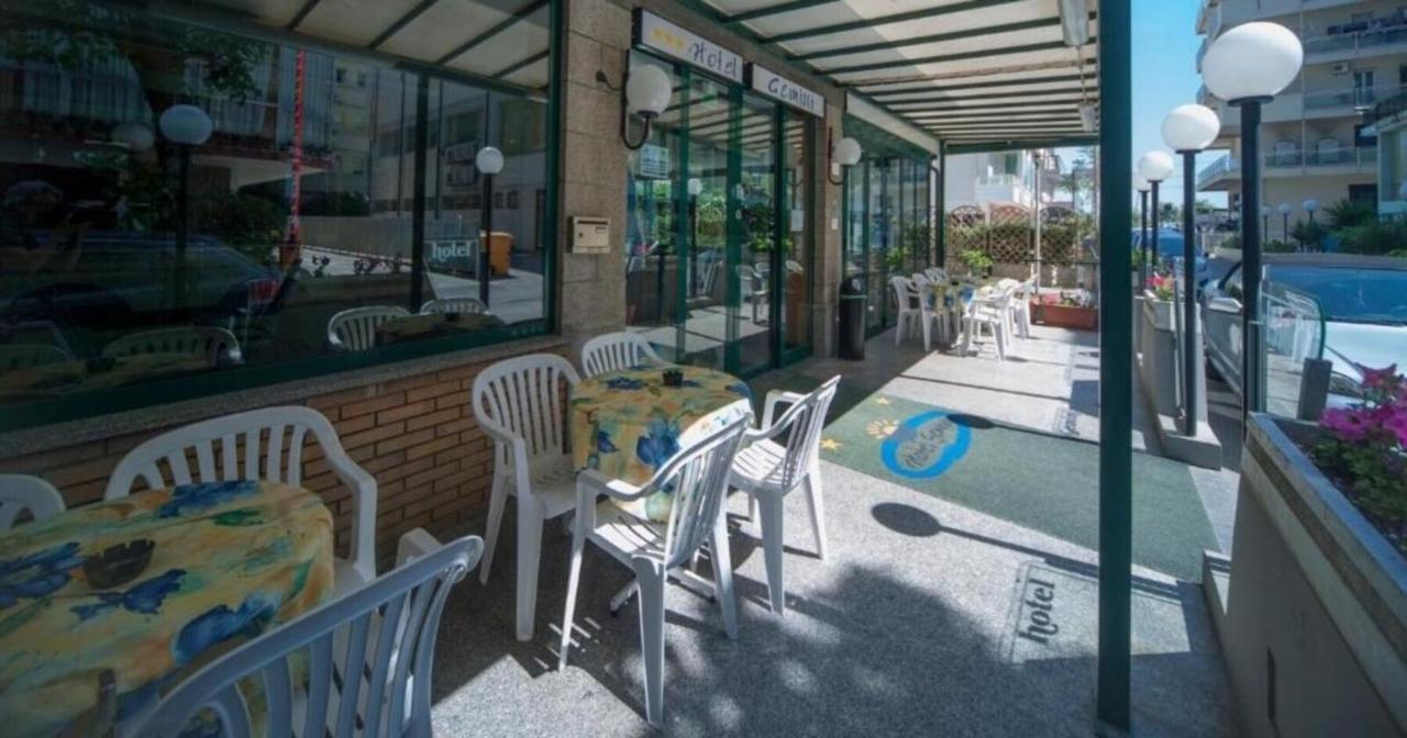 Hotel Gemini Rimini Buitenkant foto