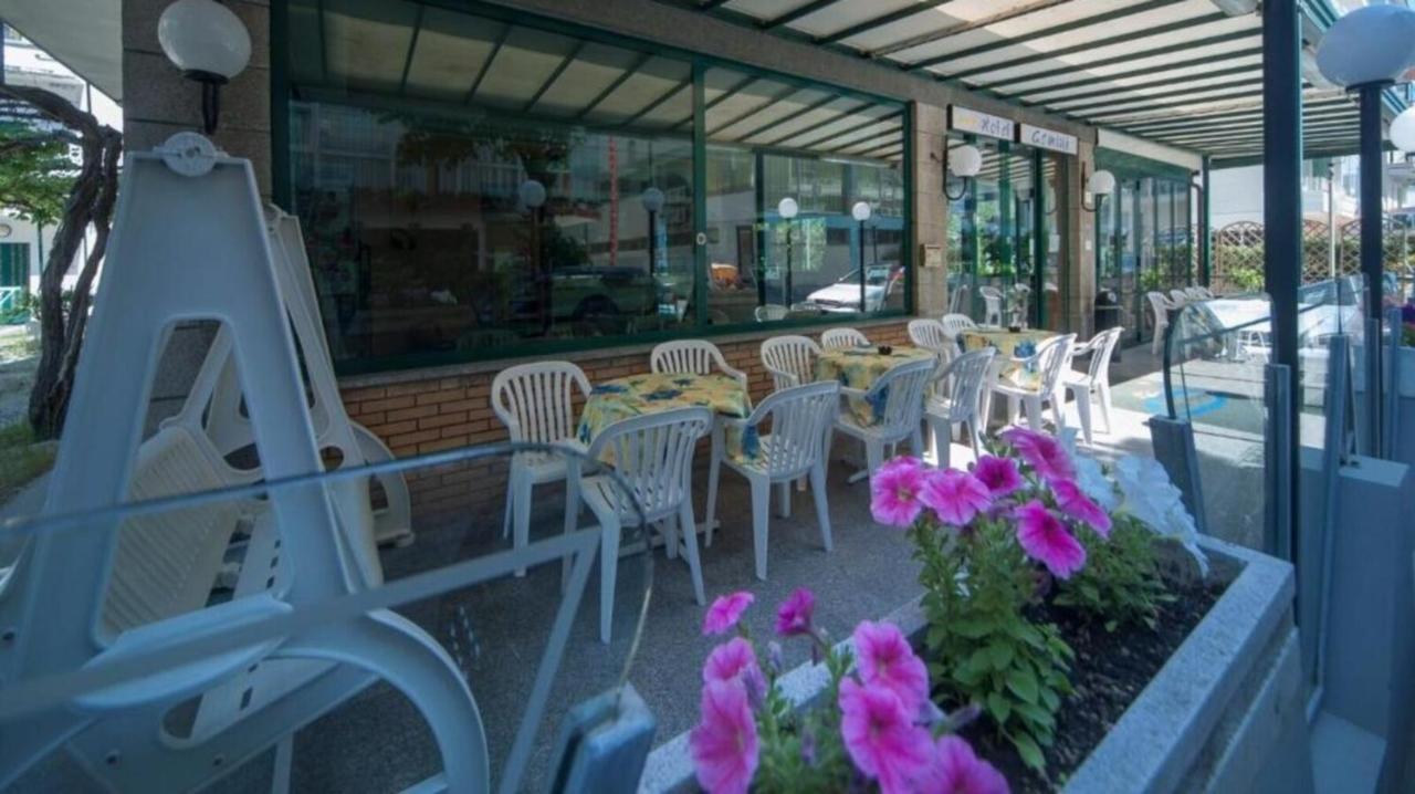 Hotel Gemini Rimini Buitenkant foto