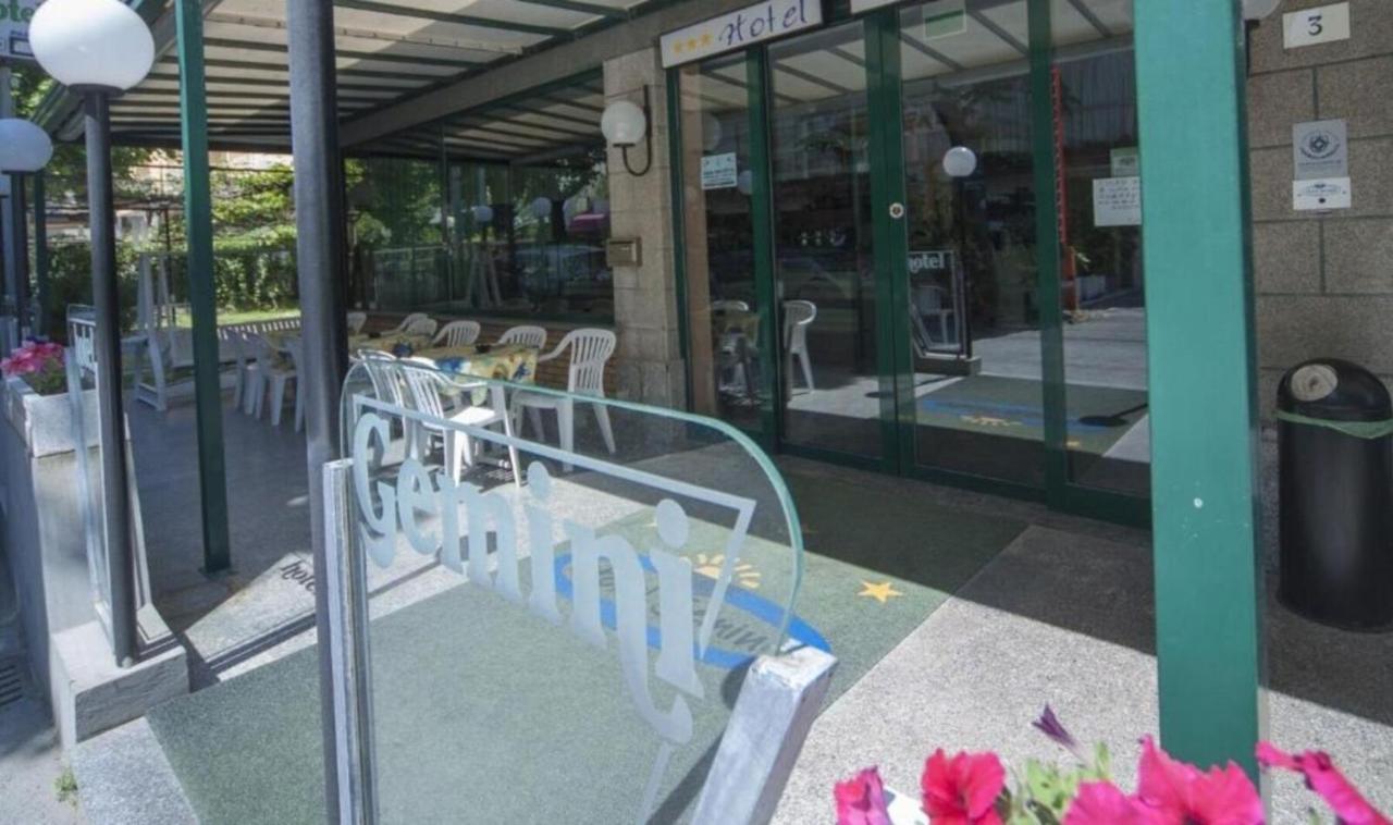 Hotel Gemini Rimini Buitenkant foto