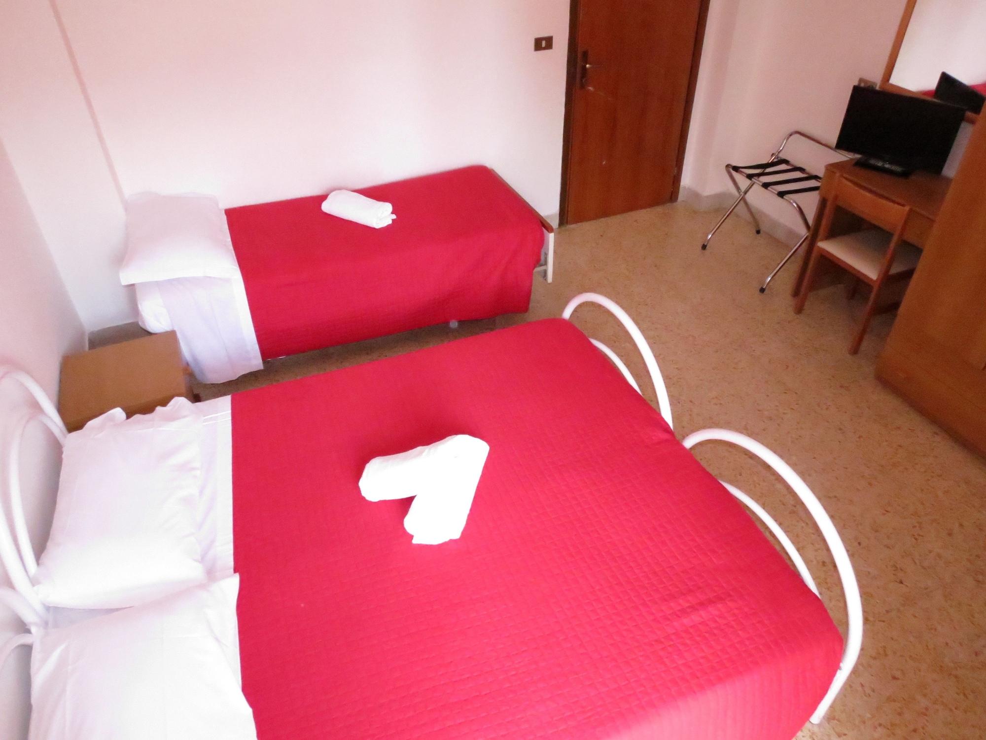 Hotel Gemini Rimini Buitenkant foto