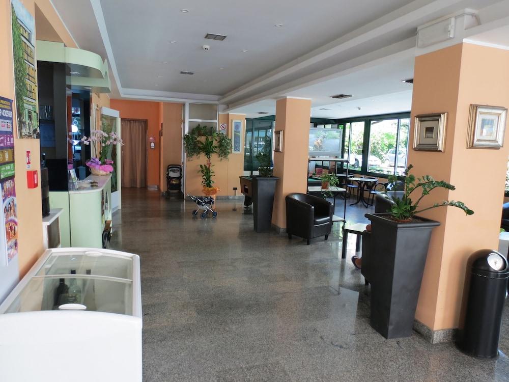 Hotel Gemini Rimini Buitenkant foto