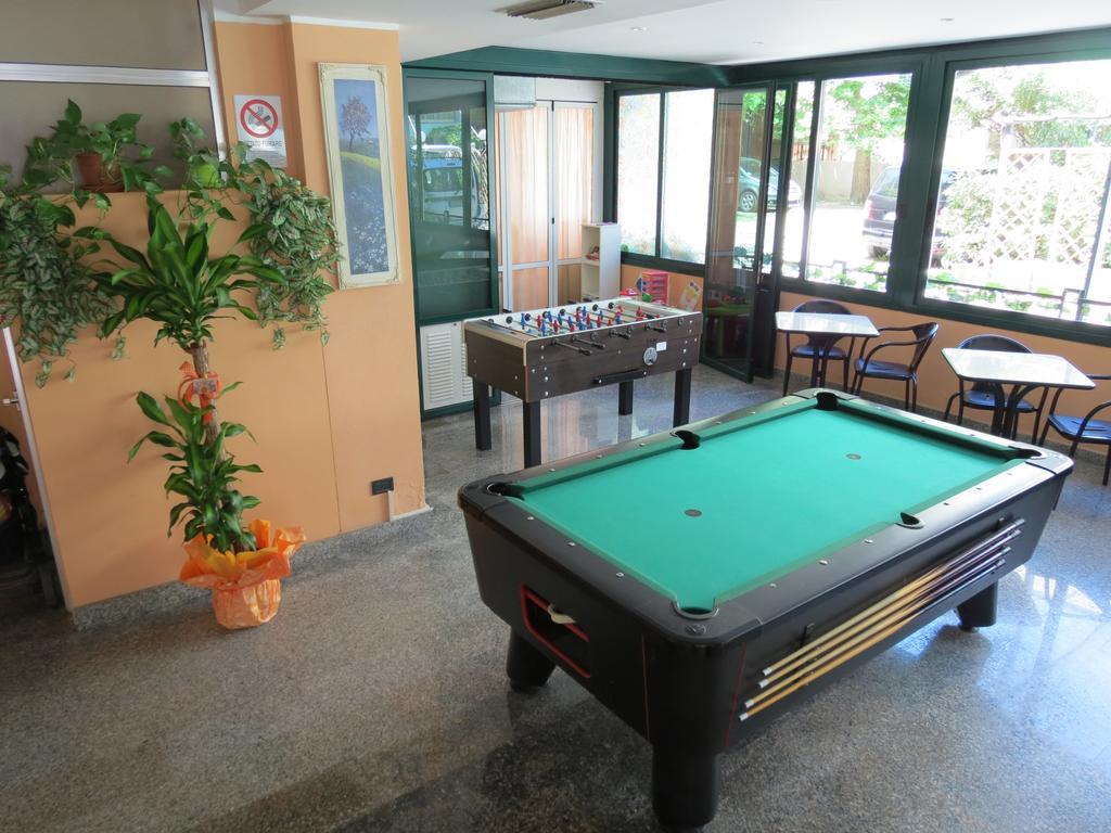 Hotel Gemini Rimini Buitenkant foto